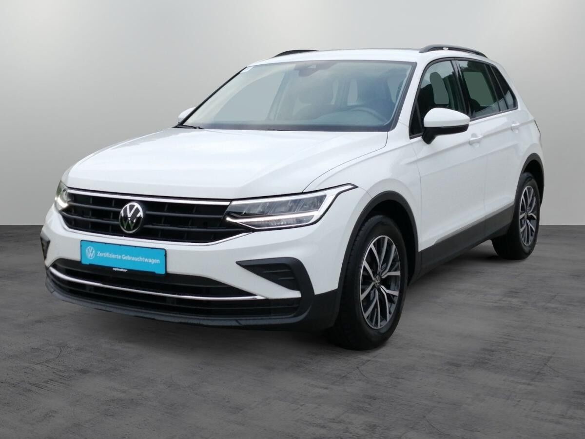 Volkswagen Tiguan Life 1.5 TSI DSG / Navi, LED, AHK, ACC