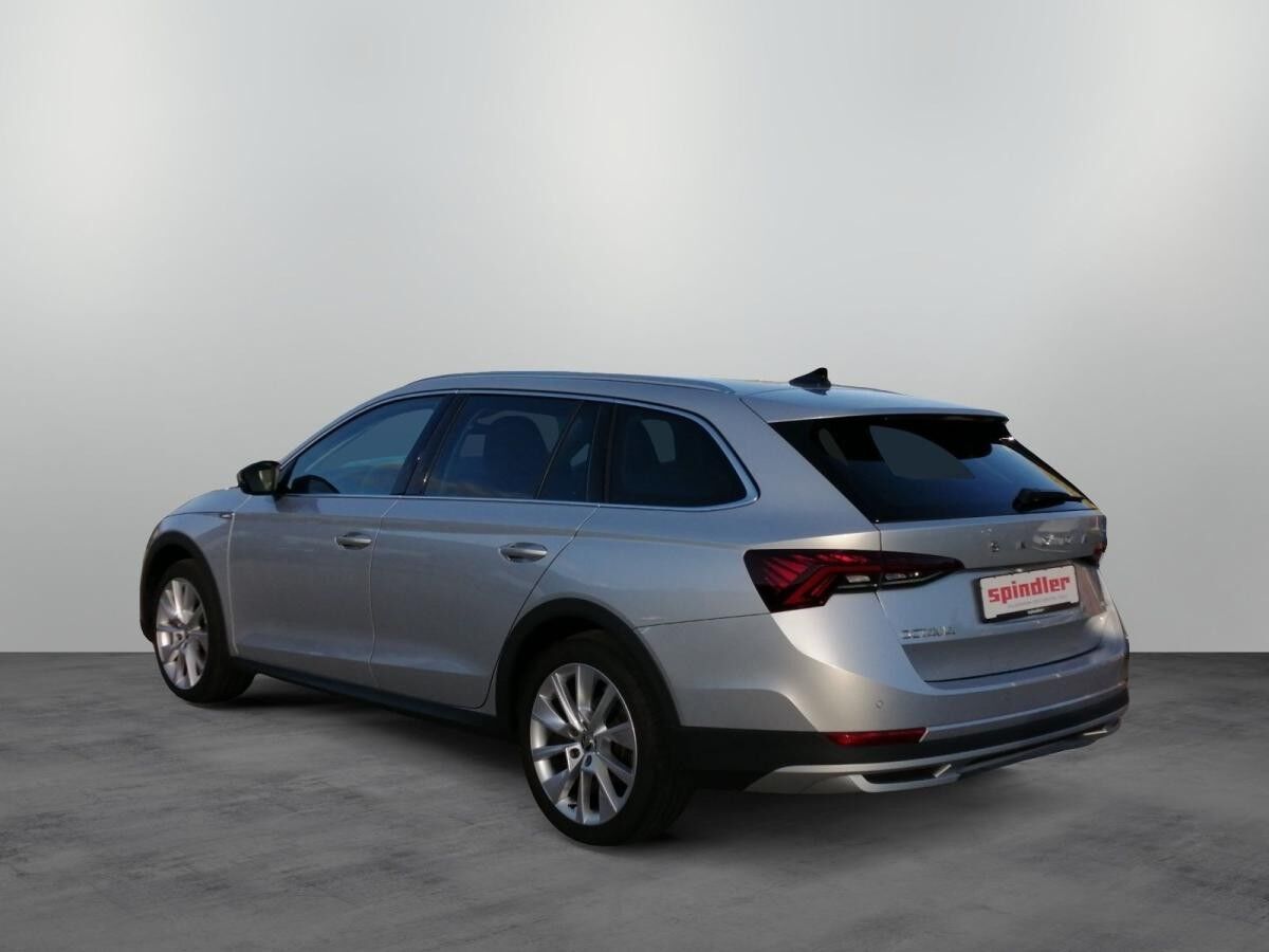 Skoda Octavia Combi Scout 2.0 TSI 4x4 DSG Matrix ACC