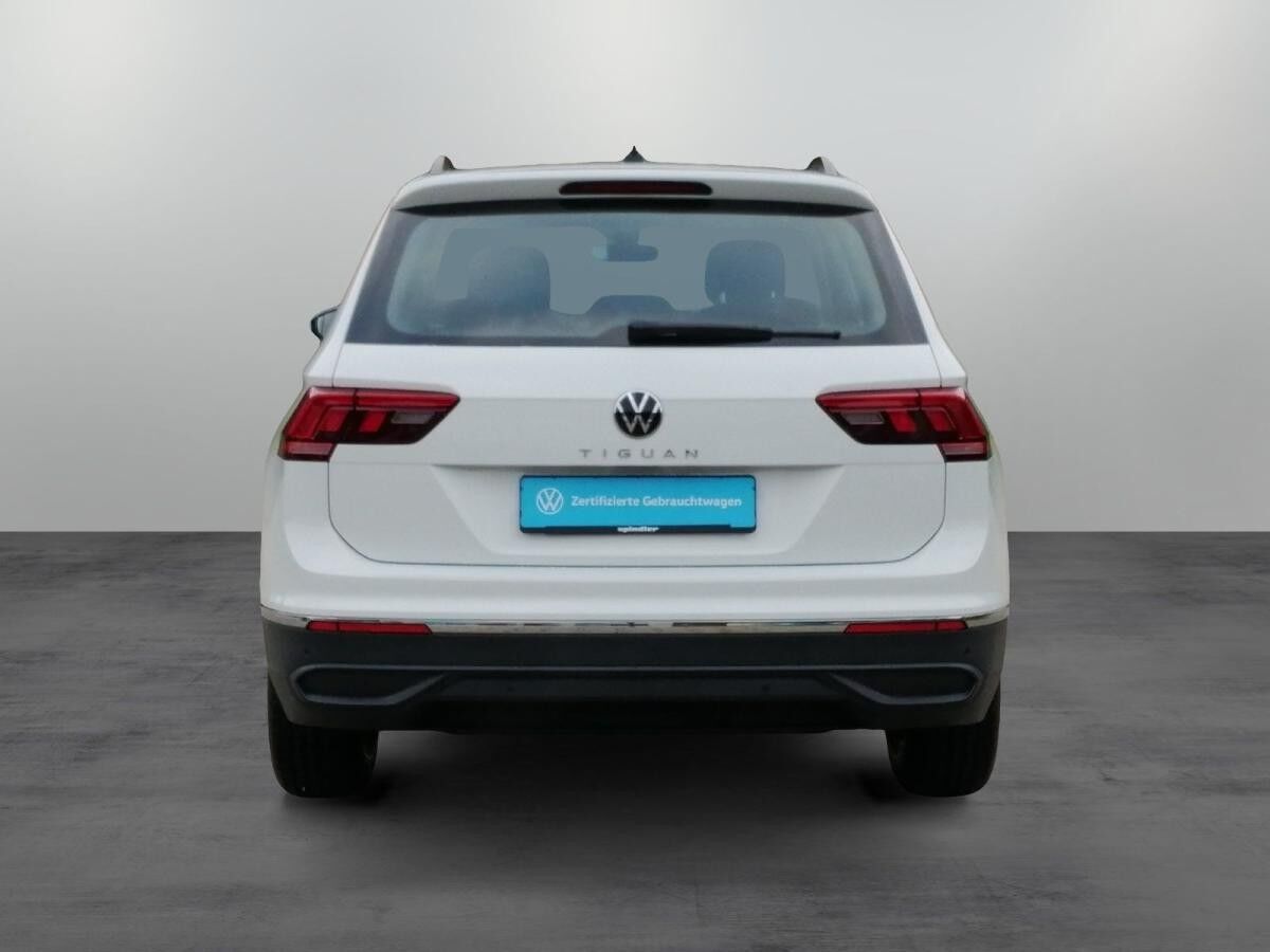 Volkswagen Tiguan Life 1.5 TSI DSG / Navi, LED, AHK, ACC