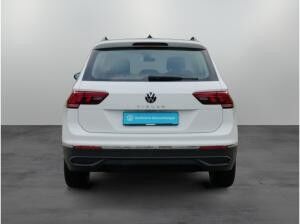 Volkswagen Tiguan Life 1.5 TSI DSG / Navi, LED, AHK, ACC