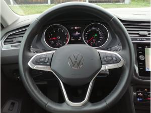 Volkswagen Tiguan Life 1.5 TSI DSG / Navi, LED, AHK, ACC