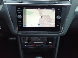 Volkswagen Tiguan Life 1.5 TSI DSG / Navi, LED, AHK, ACC