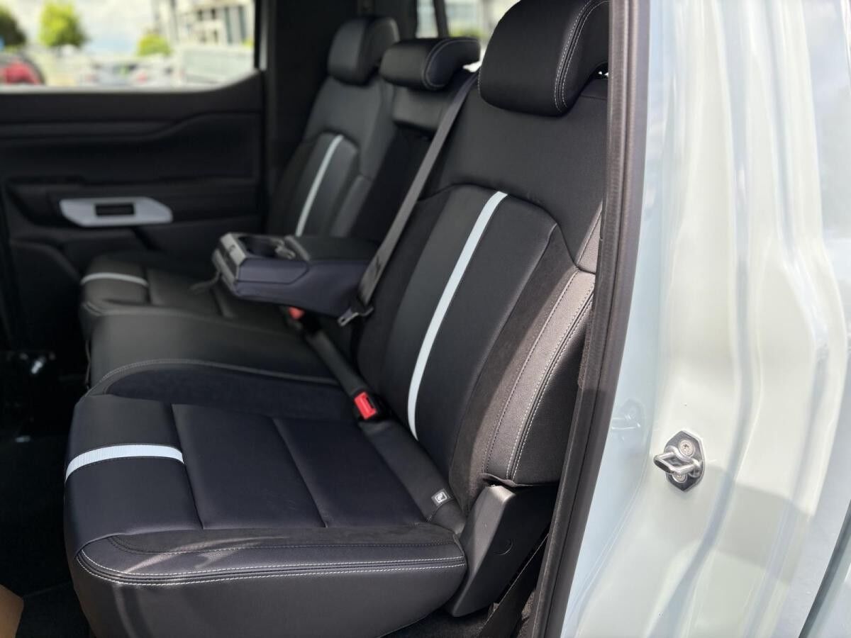 Ford Ranger Stormtrak PHEV #ELEKTR.LADERAUMROLLO #ANHÄNGER-RÜCKFAHR-ASSISTENT #PRO POWER ONBOARD