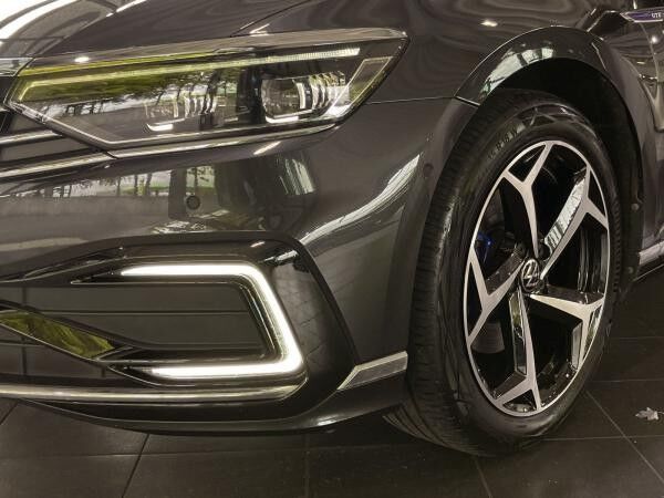 Volkswagen Passat Variant 1.4 TSI GTE DSG IQ.Light Navi