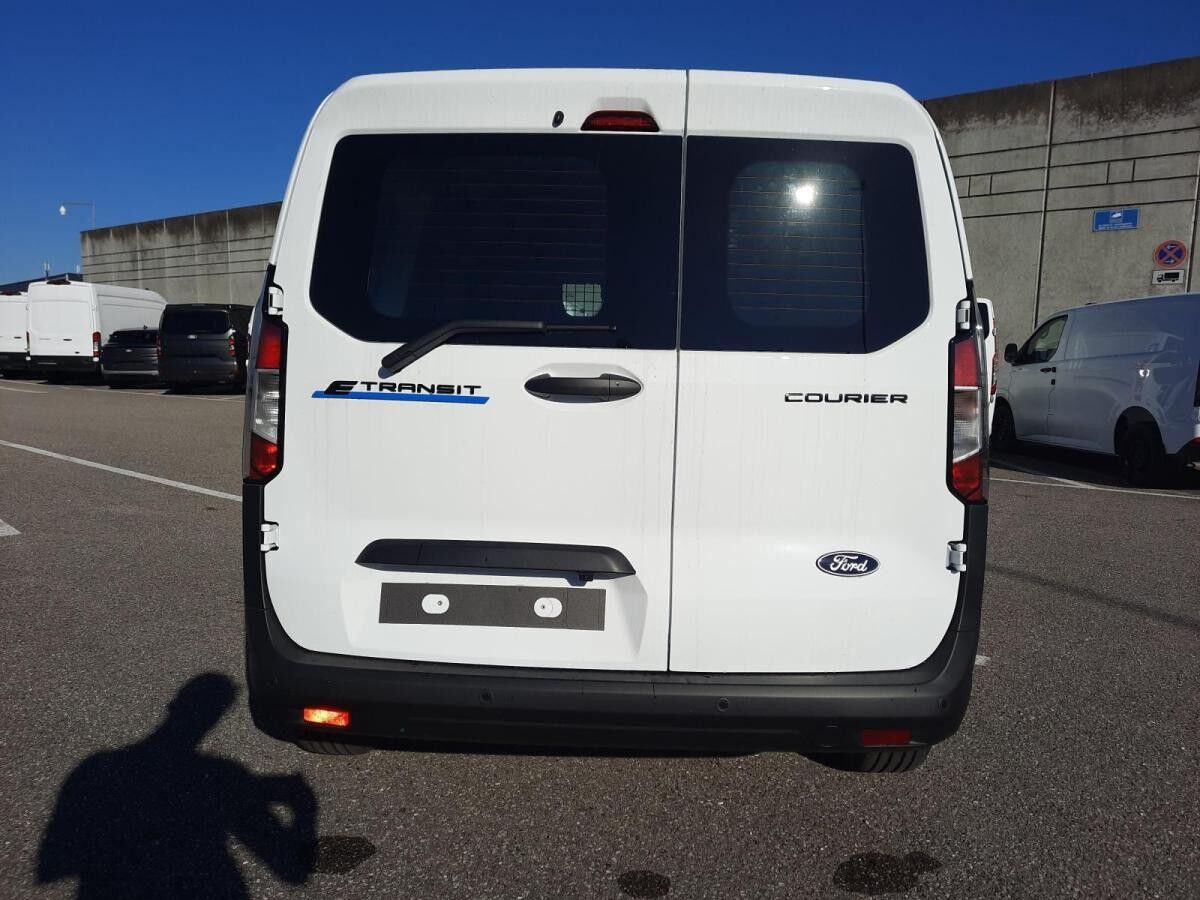 Ford Transit Courier Trend PDC Rückfahrkamera