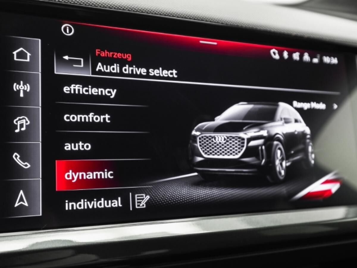 Audi Q4 e-tron e-tron 45 quattro S line edition Sonos AHK