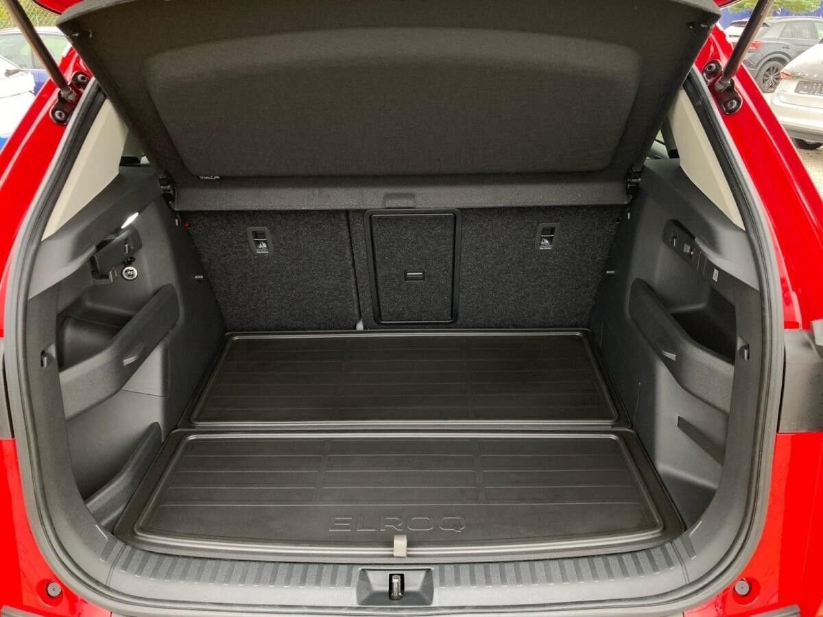 Skoda Elroq 50 Tour LED.NAV.AHK.WINTER.SignA.KAM.KESSY.PDC.SMARTLINK.DAB