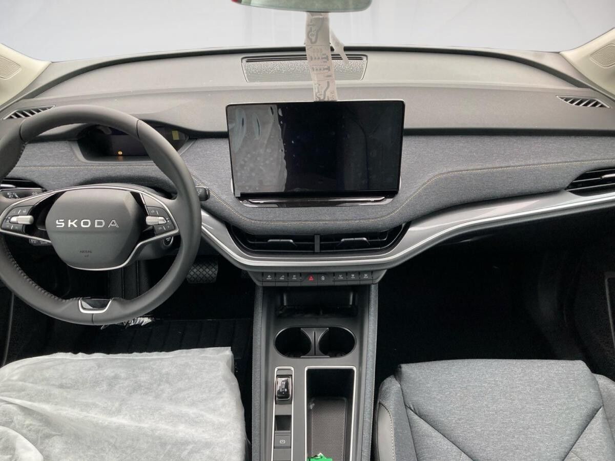 Skoda Elroq 50 Tour LED.NAV.AHK.WINTER.SignA.KAM.KESSY.PDC.SMARTLINK.DAB