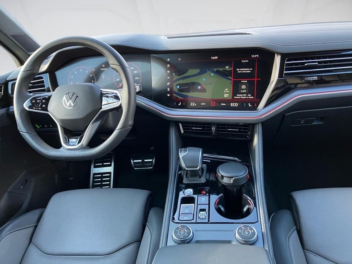 Volkswagen Touareg R-LINE 3.0TSI NP.115T ACC.5J-G.AHK.STHZG.DYNAMIC.AREA-VIEW.NAVI.LUFT