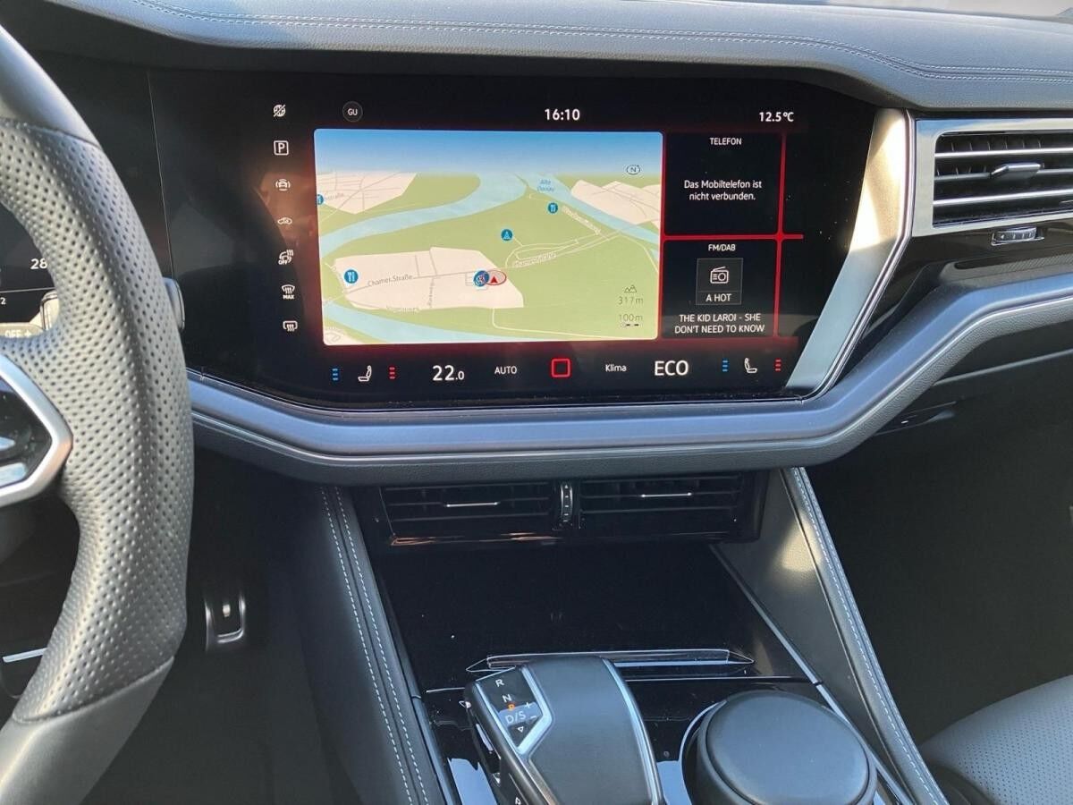 Volkswagen Touareg R-LINE 3.0TSI NP.115T ACC.5J-G.AHK.STHZG.DYNAMIC.AREA-VIEW.NAVI.LUFT