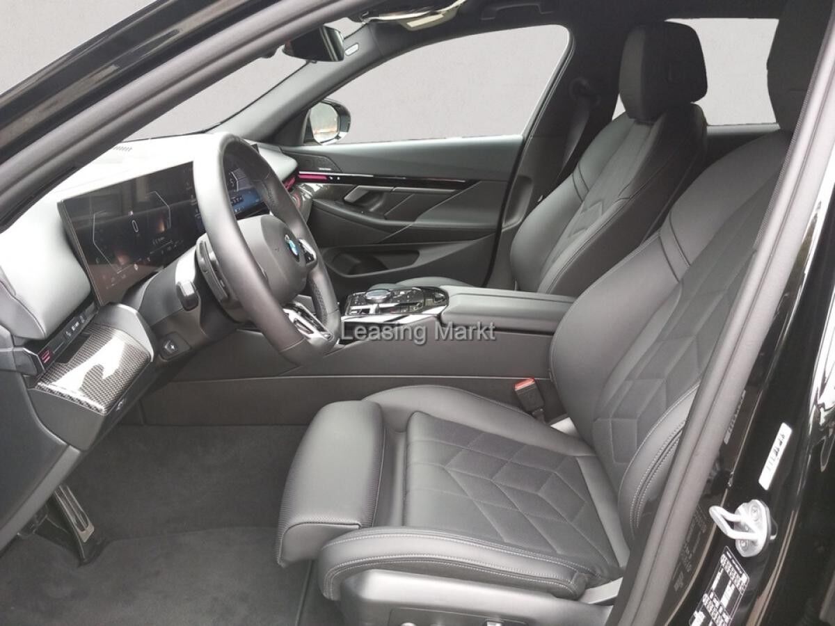 BMW 520 i Touring M Sport / NP=77.280,- / AHK/ Standh