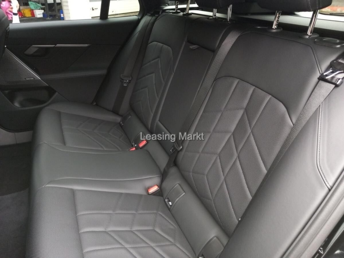 BMW 520 i Touring M Sport / NP=77.280,- / AHK/ Standh
