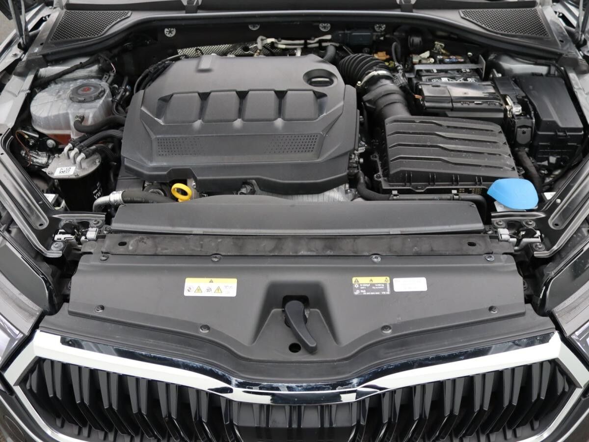 Skoda Octavia Combi Selection 2.0 TDI DSG/ Matrix, ACC