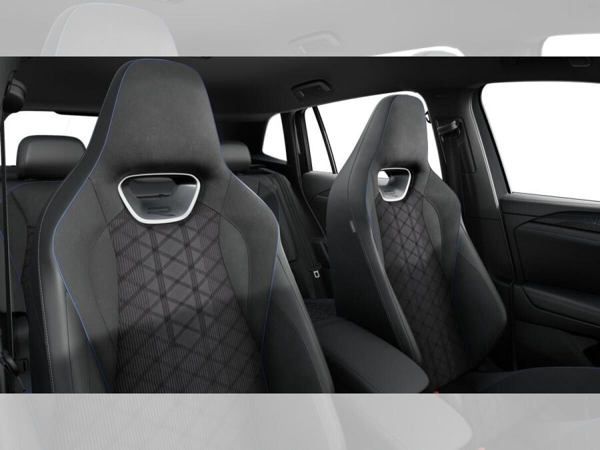 Volkswagen Tiguan R-Line 1.5 eTSI OPF DSG Volkswagen Tiguan R-Line 1.5 eTSI OPF DSG