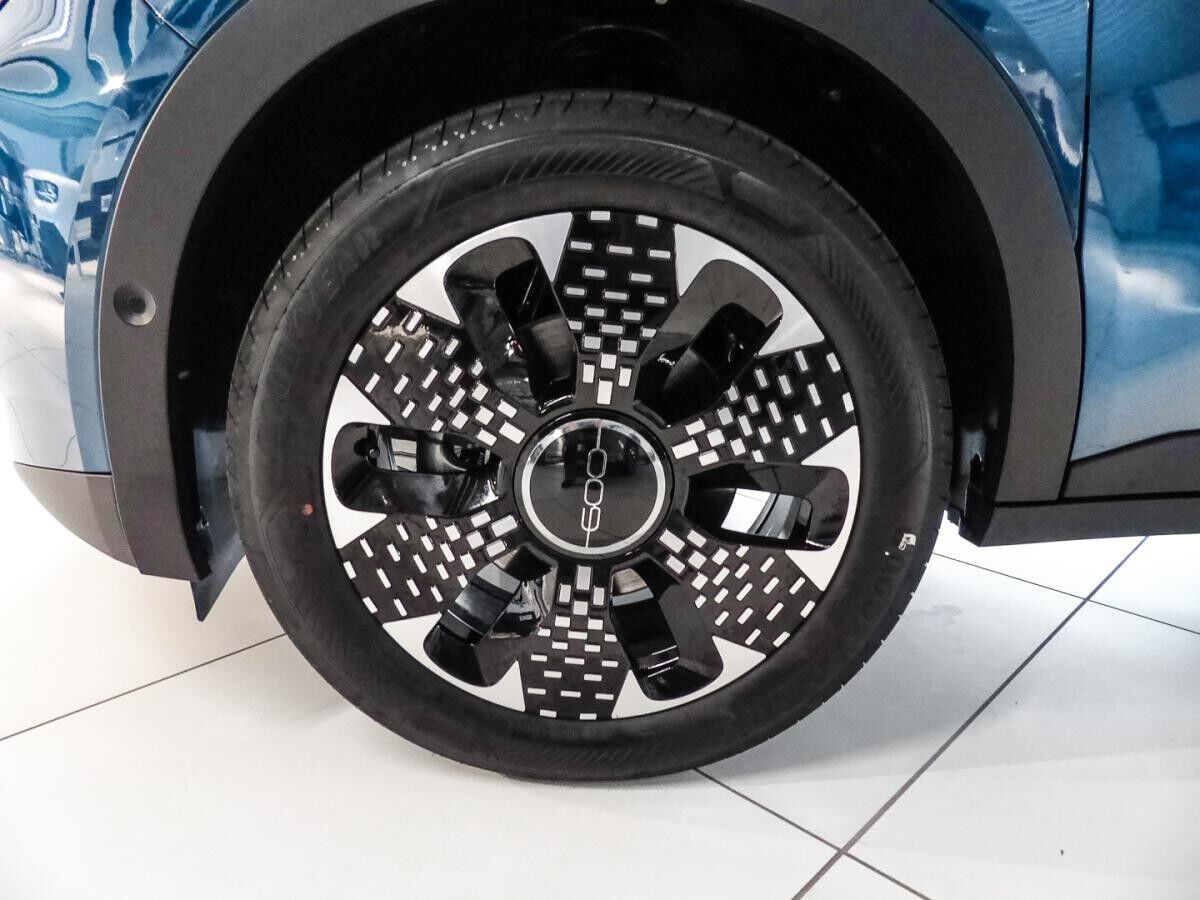 Fiat 600 ⚡La Prima⚡ Hybrid DCT  Navi  Massage Sitz LED