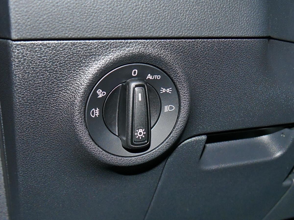 Skoda Karoq "Selection" 1.5TSI 150PS DSG *SOFORT VERFÜGBAR*