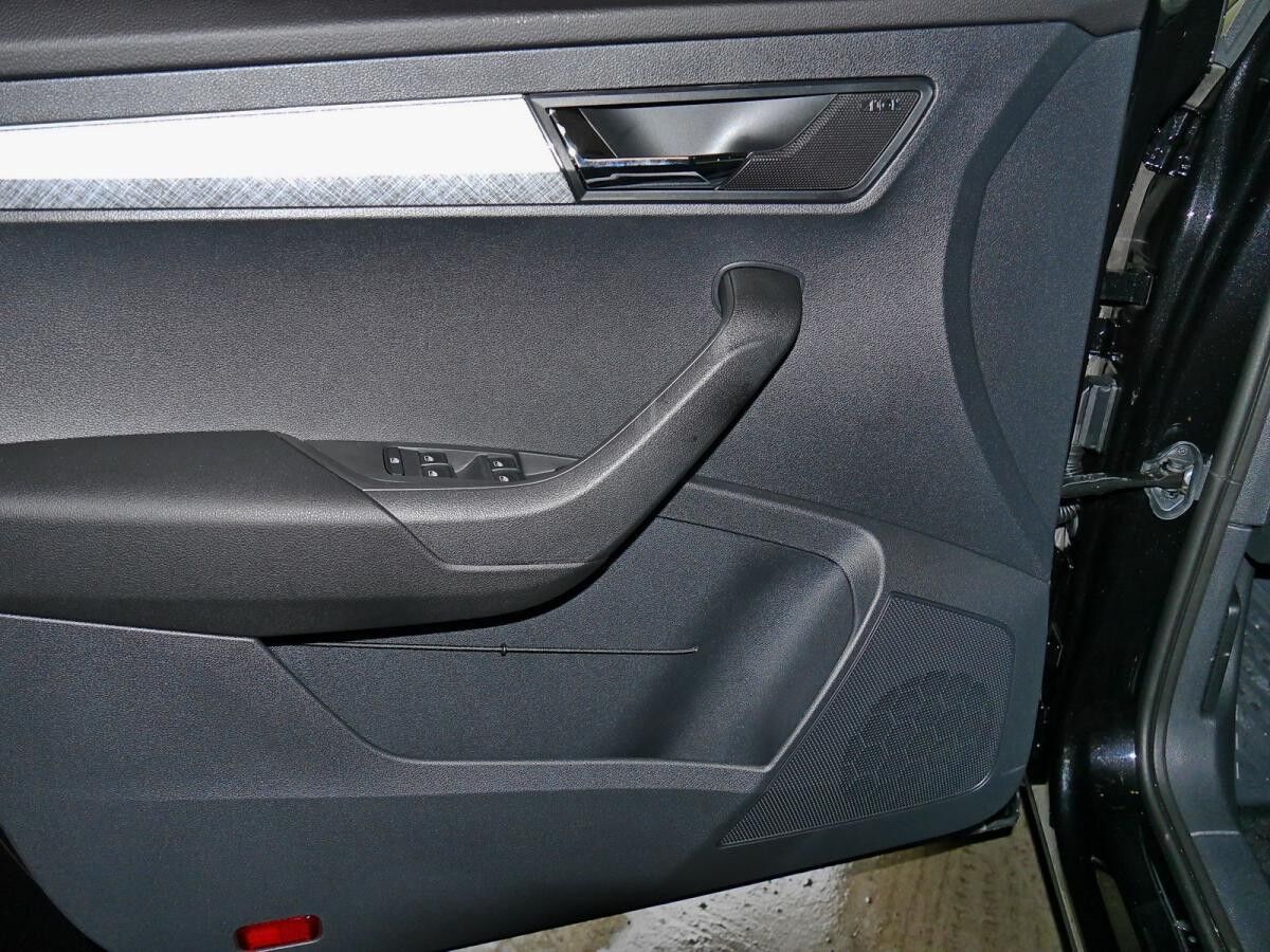 Skoda Karoq "Selection" 1.5TSI 150PS DSG *SOFORT VERFÜGBAR*