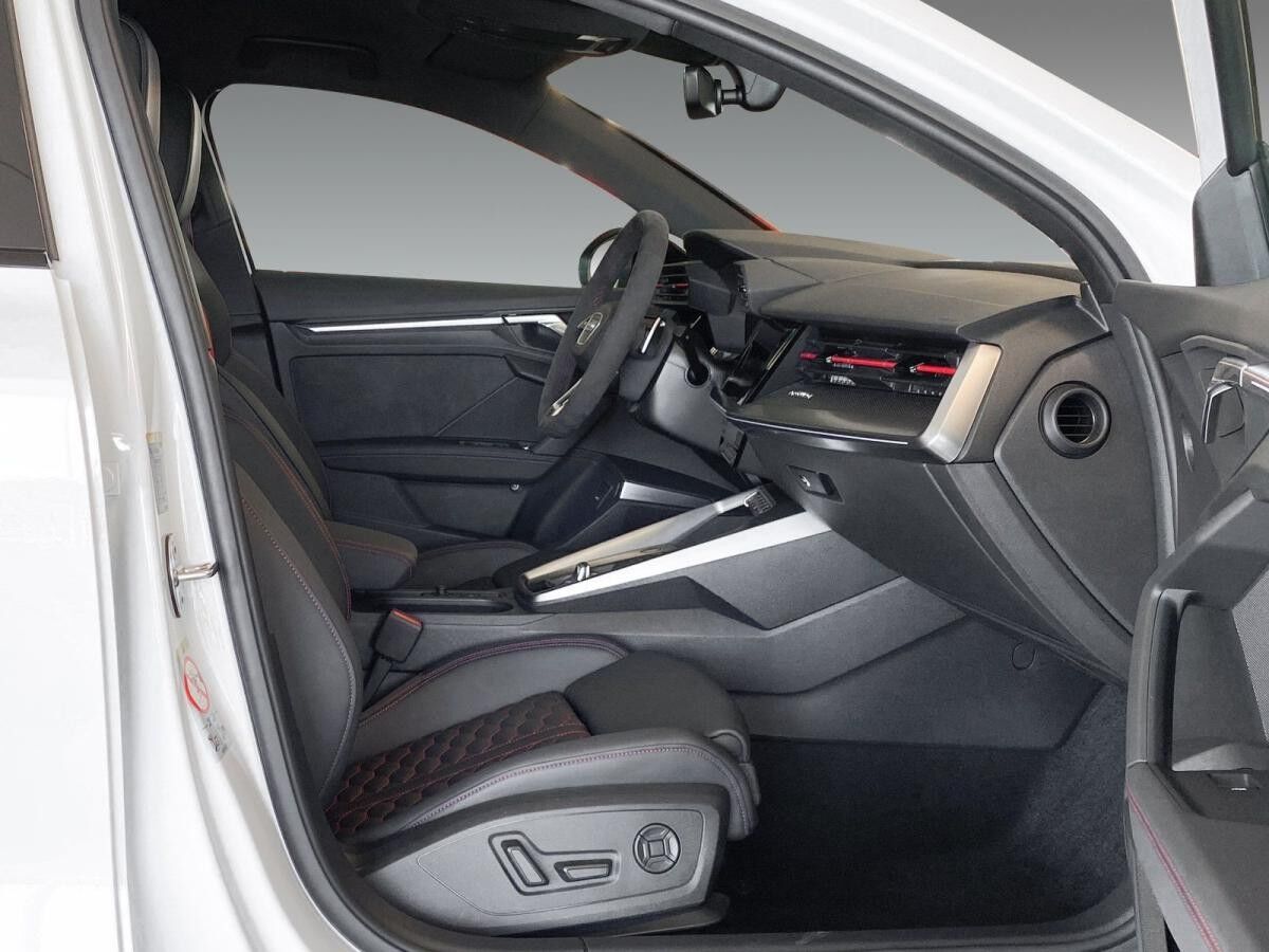 Audi RS3 RS 3 Limousine 2.5 TFSI Sportabgas 280km/h B&O