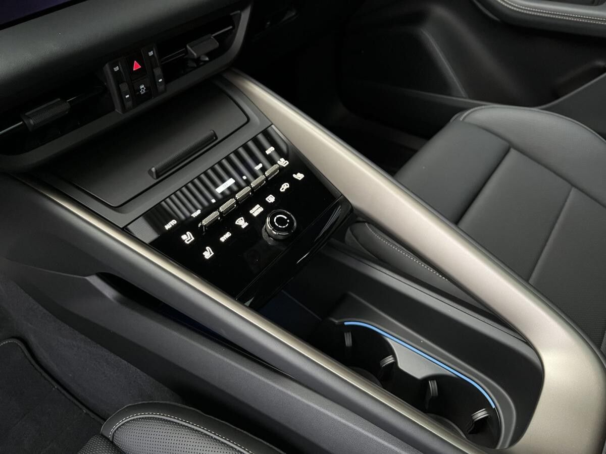 Porsche Macan Turbo Pano., Sport Chrono, Head-Up, Privacy, InnoDrive