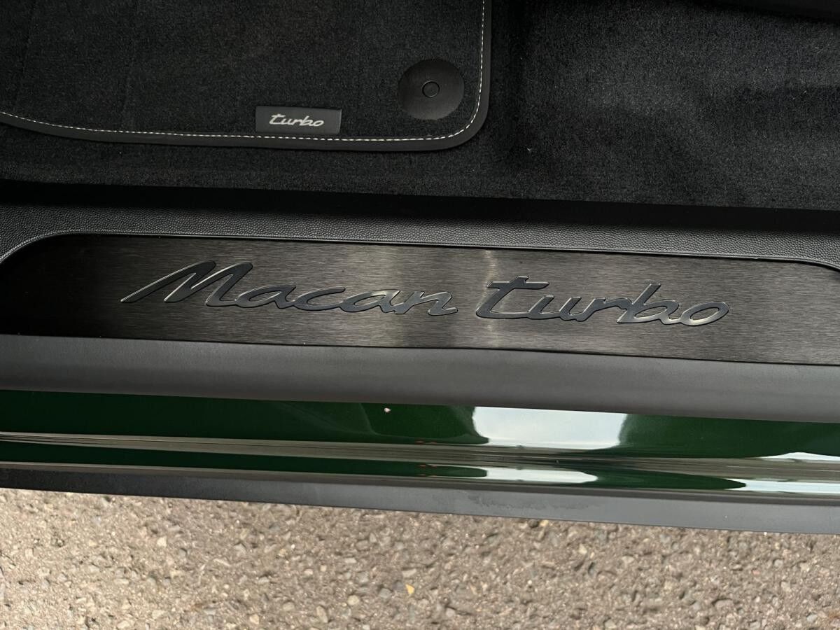 Porsche Macan Turbo Pano., Sport Chrono, Head-Up, Privacy, InnoDrive