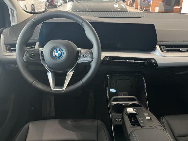 BMW 225 e xDr AT. ACC Ad-LED Kamera Aktivs.H/K AHK Navi
