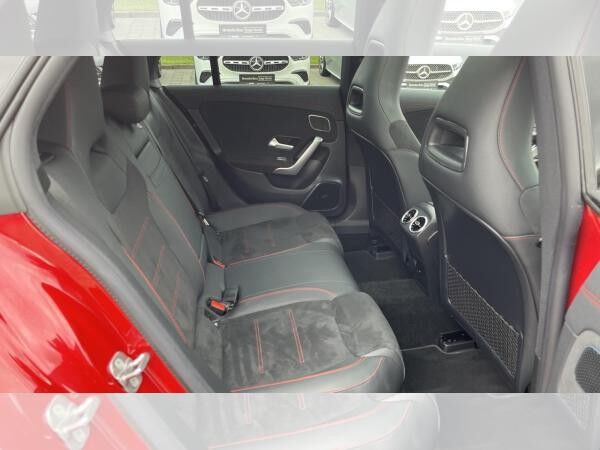 Mercedes-Benz CLA 200 CLA -Klasse Shooting Brake (BM 118)