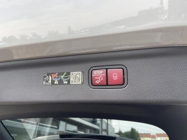Mercedes-Benz EQE EQE 300