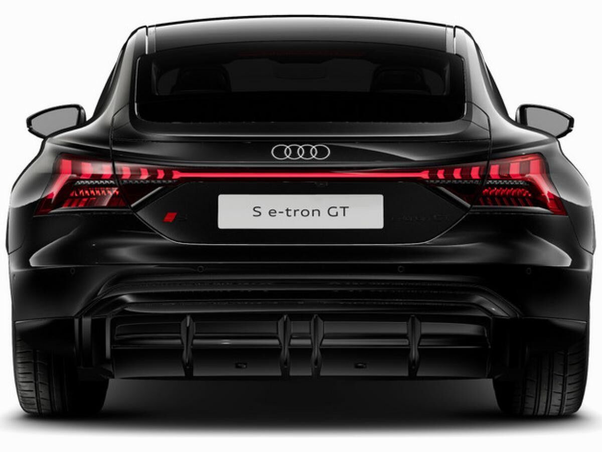 Audi e-tron GT S qu. Black/Pano/Laser/HuD/ACC/360° Audi e-tron GT S qu. Black/Pano/Laser/HuD/ACC/360°