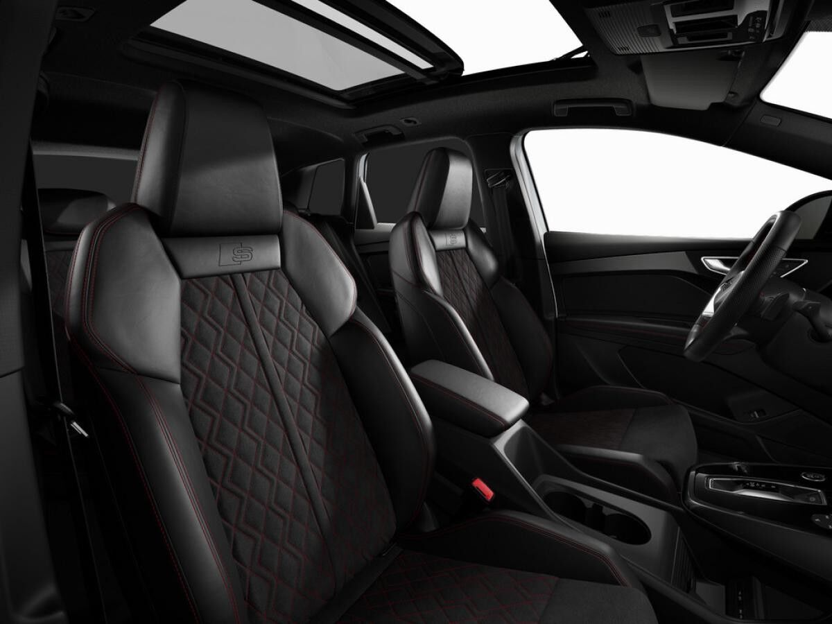 Audi Q4 e-tron 45 2xS line Edition/Black+/Matrix/Pano/AHK/21Zoll