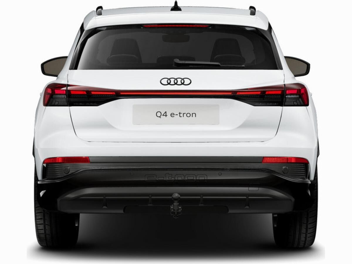 Audi Q4 e-tron 45 2xS line Edition/Black+/Matrix/Pano/AHK/21Zoll
