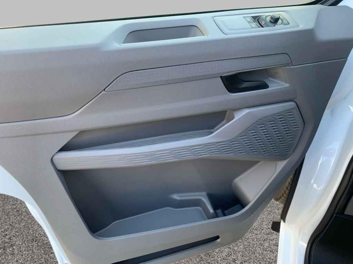 Volkswagen Transporter T7 Kasten TDI KR AHK*HOLZB*CAM*SHZ*GRA