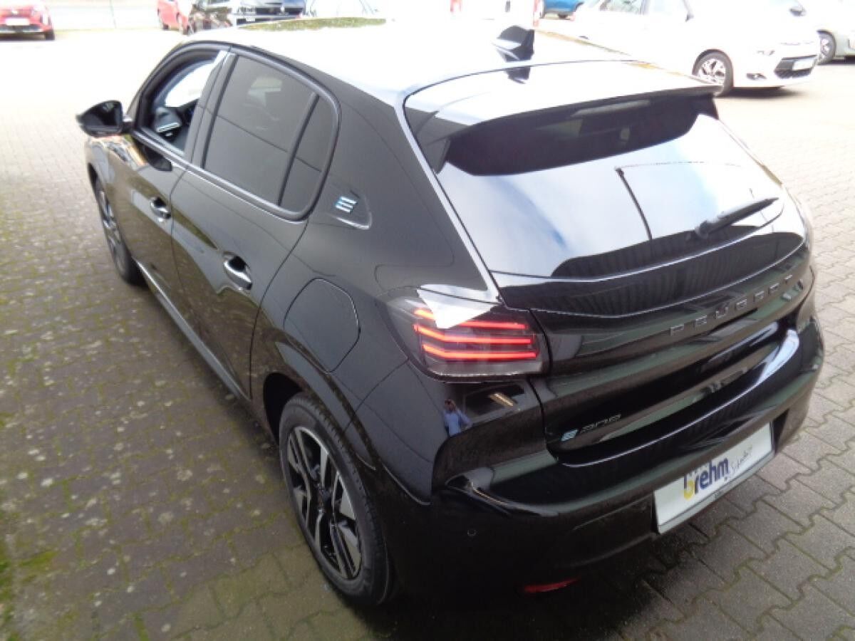 Peugeot 208 Elektromotor 156 Allure SH, OBC, PDC vo+hi