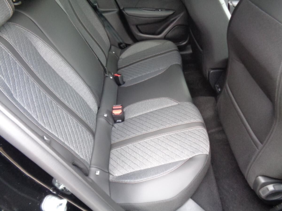 Peugeot 208 Elektromotor 156 Allure SH, OBC, PDC vo+hi