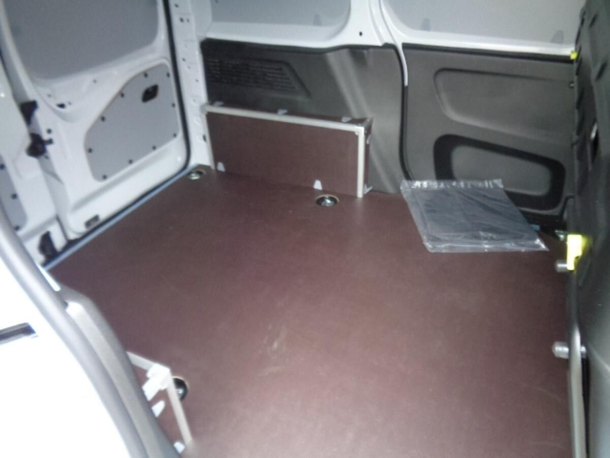 Peugeot Partner BlueHDi 100 L1 EHZ Laderaumverkl., M+S,