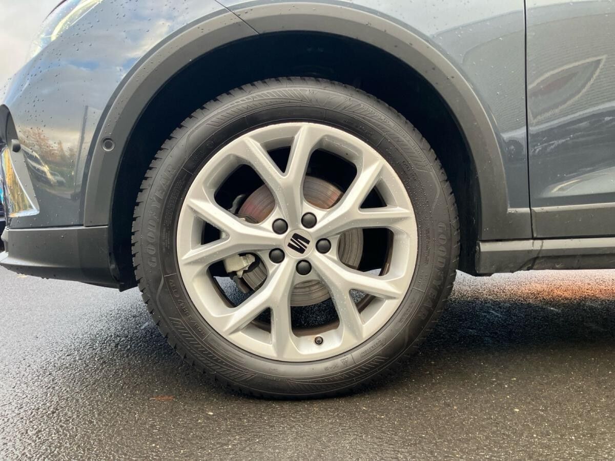 Seat Arona FR 1.0 TSI DSG / Navi, ParkAssi, LED, RFK