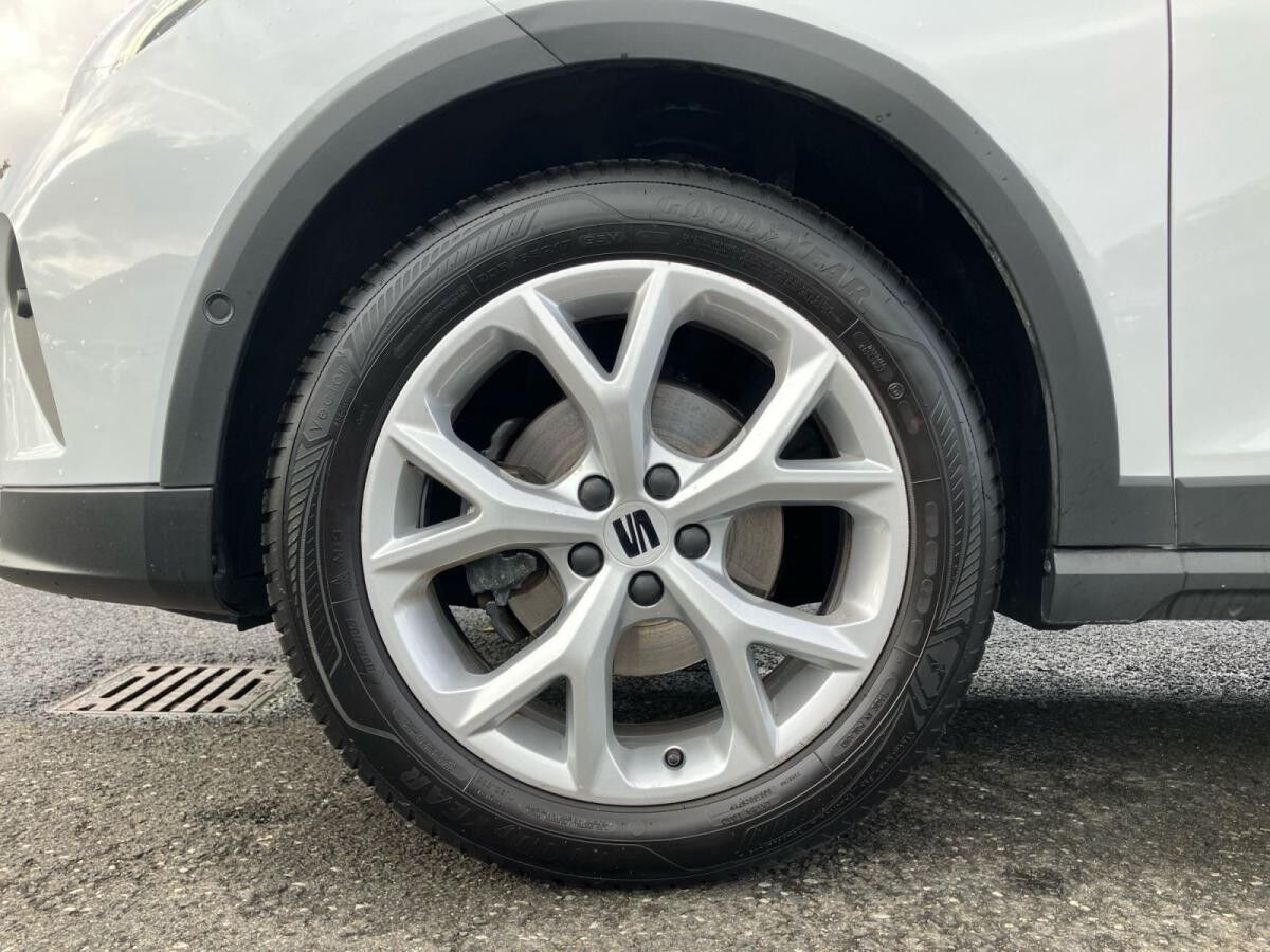 Seat Arona FR 1.0 TSI DSG / Navi, ParkAssi, LED, RFK