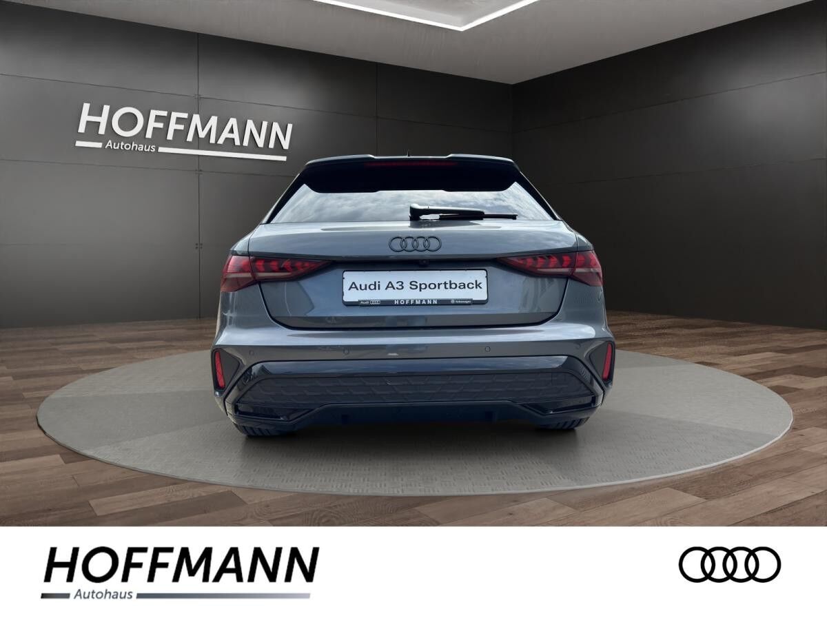 Audi A3 Sportback S line TFSI 110 kW S tronic / Navi plus, LED, ACC, Rückfahrkamera, Sportsitze