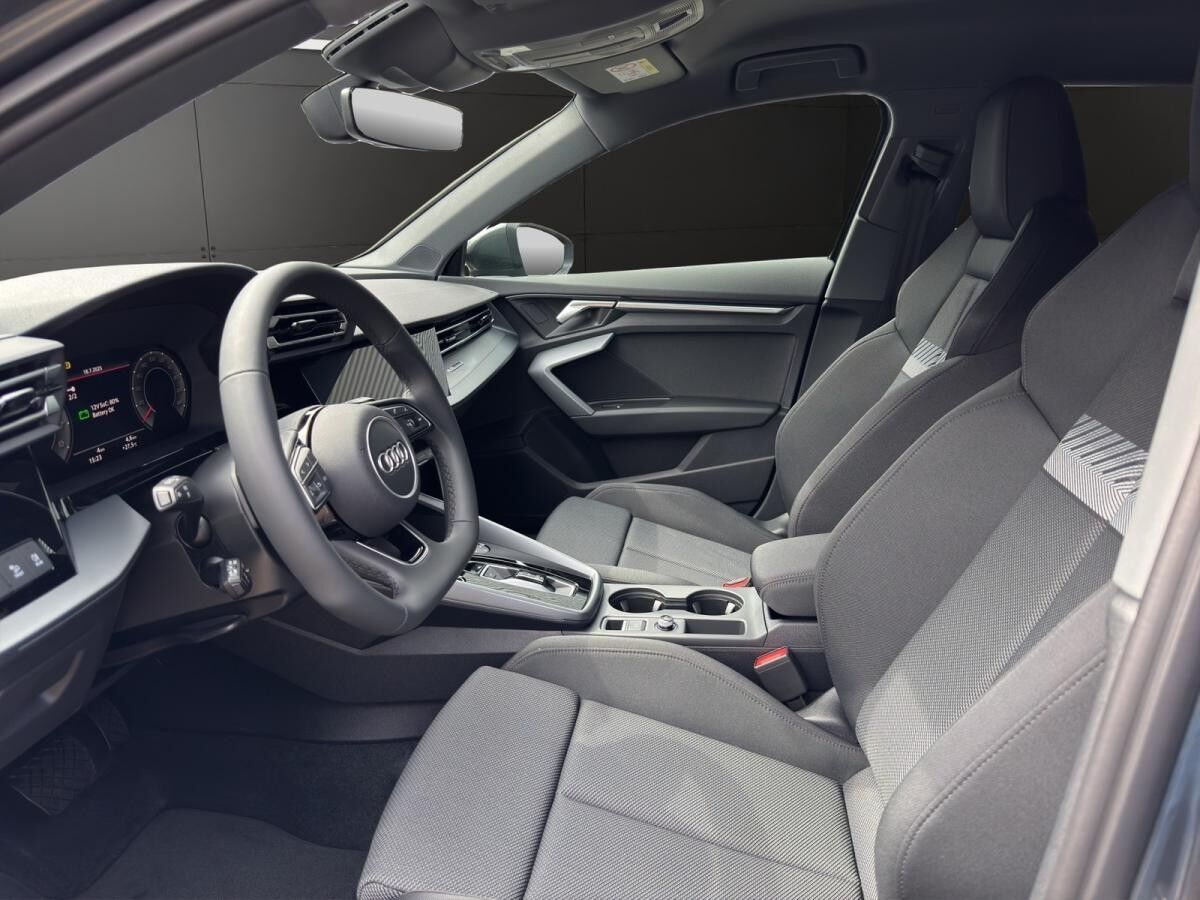 Audi A3 Sportback S line TFSI 110 kW S tronic / Navi plus, LED, ACC, Rückfahrkamera, Sportsitze