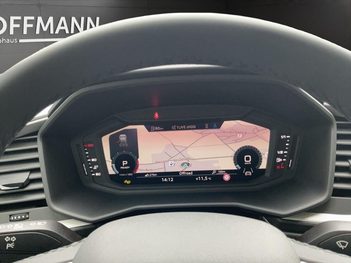 Audi A1 allstreet 30 TFSI S tronic / Assistenzpaket, Navi, LED, Sportsitze