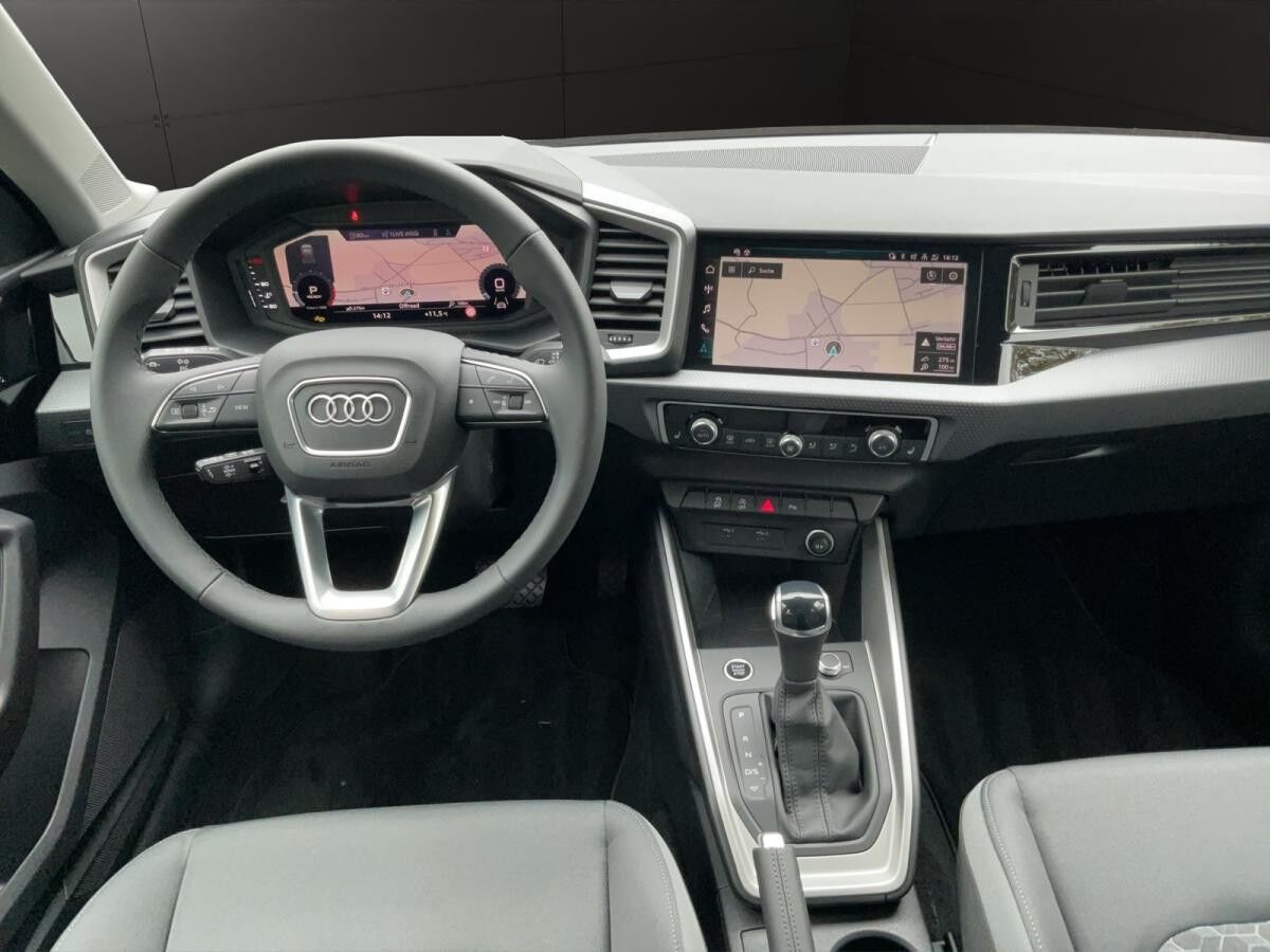 Audi A1 allstreet 30 TFSI S tronic / Assistenzpaket, Navi, LED, Sportsitze