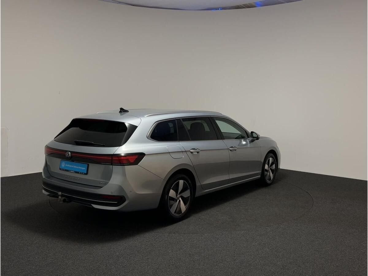 Volkswagen Passat Variant Business Navi LED AHK