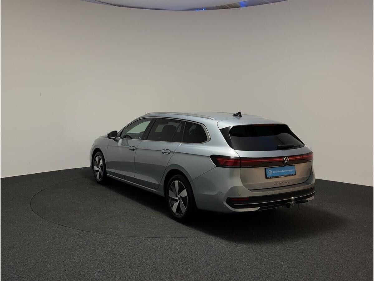 Volkswagen Passat Variant Business Navi LED AHK