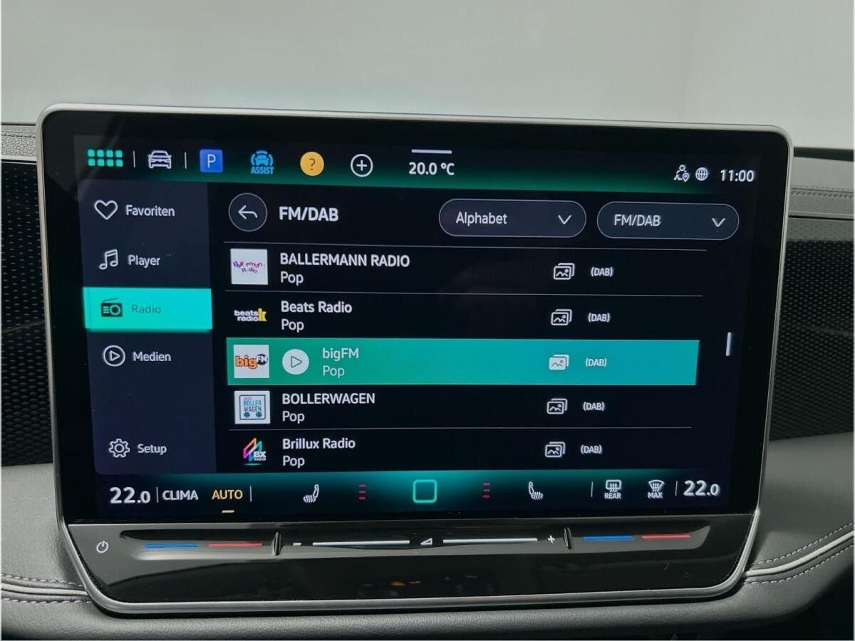 Volkswagen Passat Variant Business Navi LED AHK