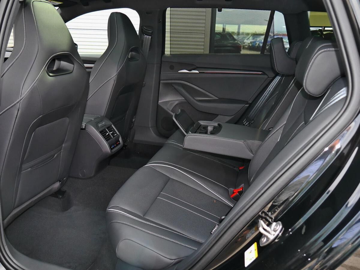 Skoda Superb Combi "Sportline" 1.5TSI iV Hybrid DSG *SOFORT VERFÜGBAR* Skoda Superb Combi "Sportline" 1.5TSI iV Hybrid DSG *SOFORT VERFÜGBAR*