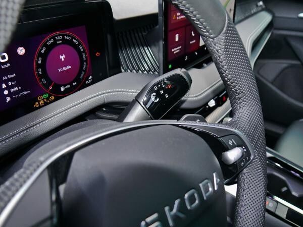 Skoda Superb Combi "Sportline" 2.0TDI 193PS 4x4 DSG *SOFORT VERFÜGBAR*