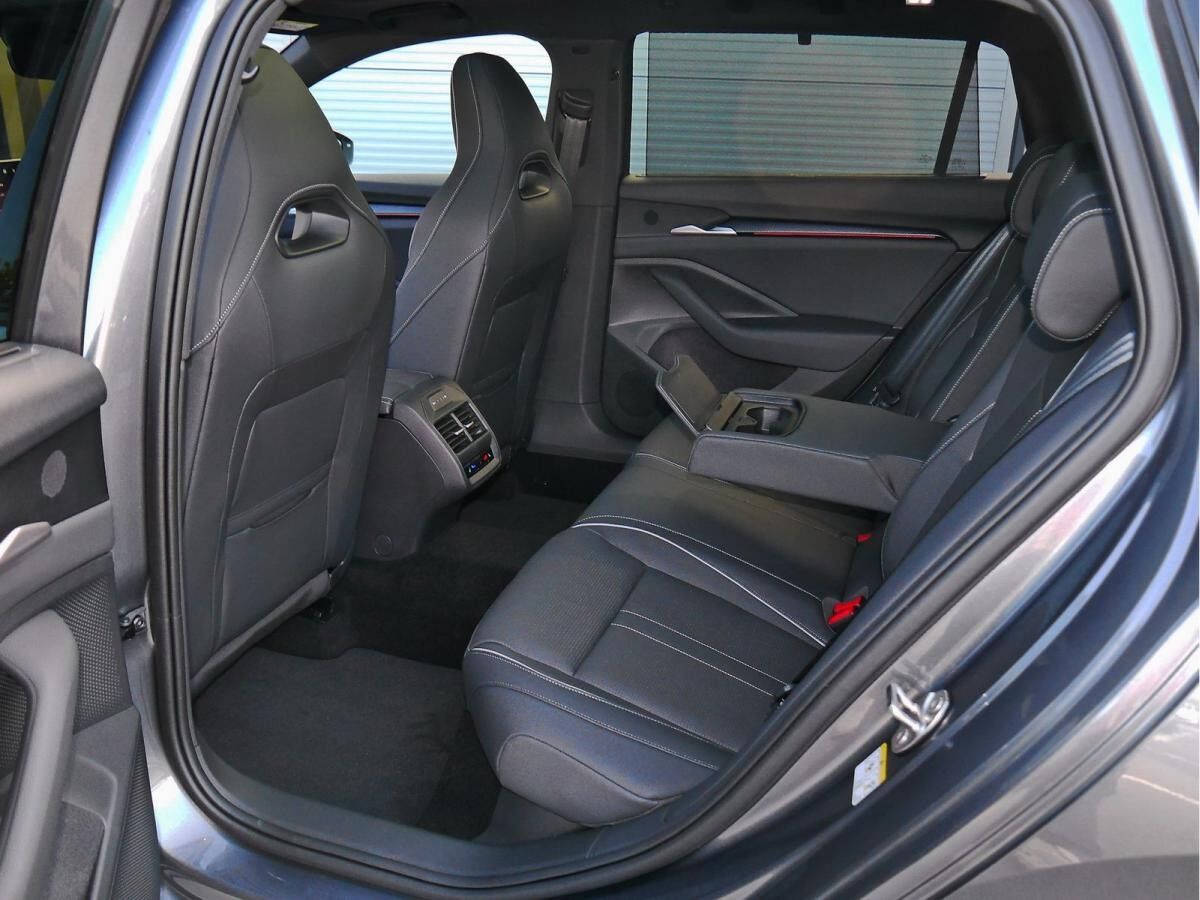 Skoda Superb Combi "Sportline" 2.0TDI 193PS 4x4 DSG *SOFORT VERFÜGBAR*