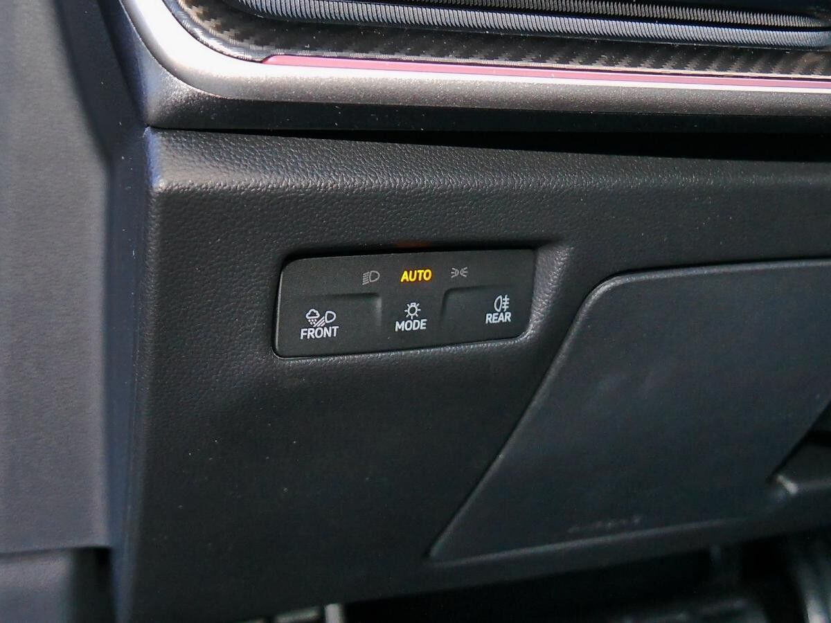 Skoda Superb Combi "Sportline" 2.0TDI 193PS 4x4 DSG *SOFORT VERFÜGBAR*