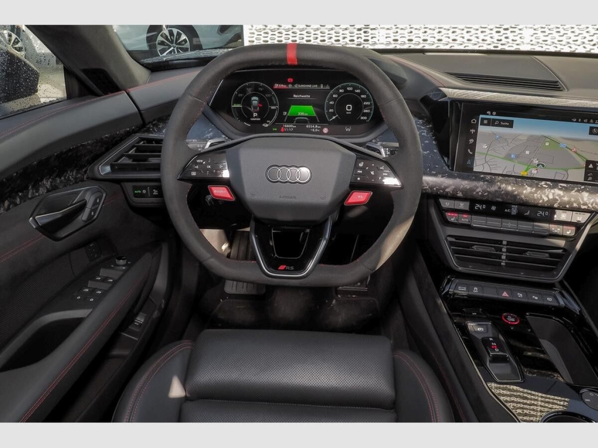Audi RS e-tron GT perf. All Black/Carbon/S-Sitze/Laser/360°/HuD Audi RS e-tron GT perf. All Black/Carbon/S-Sitze/Laser/360°/HuD
