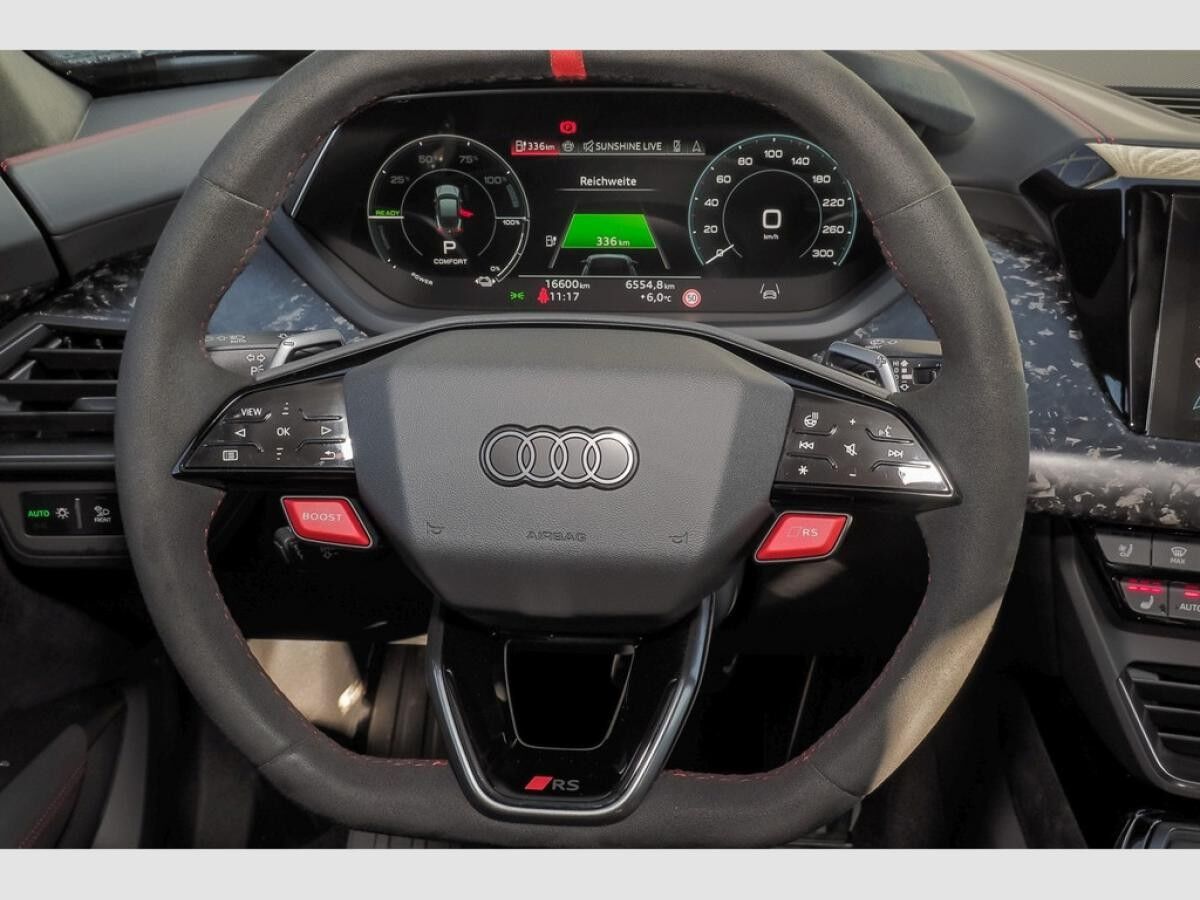 Audi RS e-tron GT perf. All Black/Carbon/S-Sitze/Laser/360°/HuD Audi RS e-tron GT perf. All Black/Carbon/S-Sitze/Laser/360°/HuD