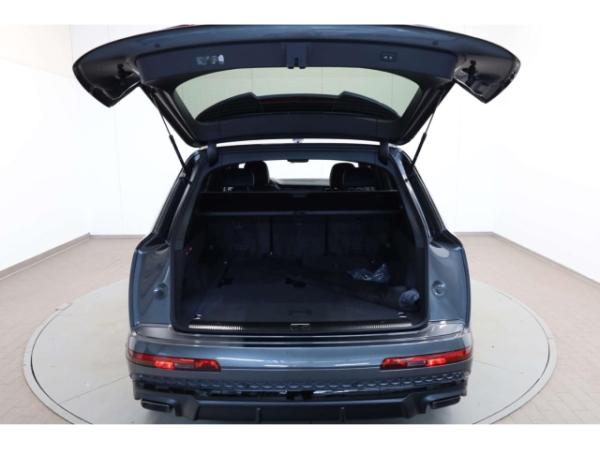 Audi Q7 TDI quattro S line business